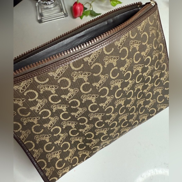 CELINE Denim Canvas Clutch Bag in Brown & Gold Celine Design & Carriages - RARE - Picture 11 of 16
